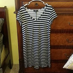 This is a good material dress